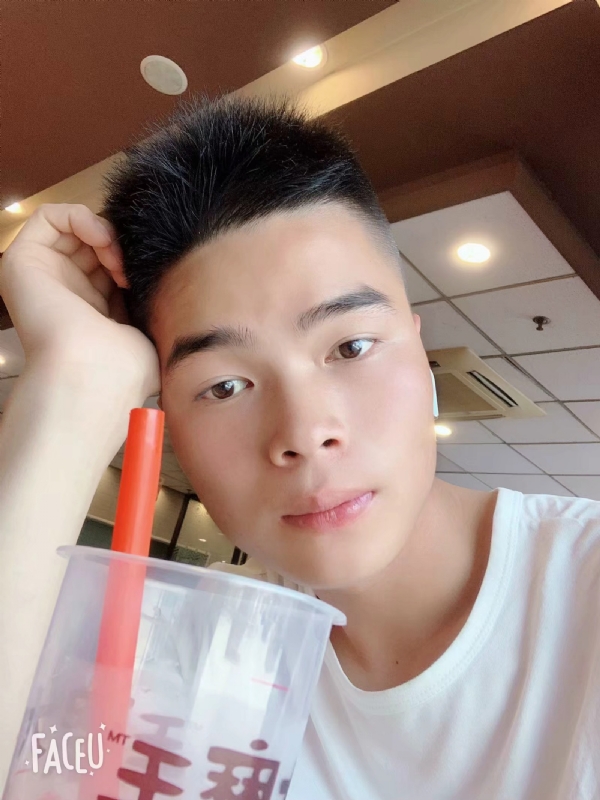 十五的第一张照片--甘孜蓝颜知己交友网